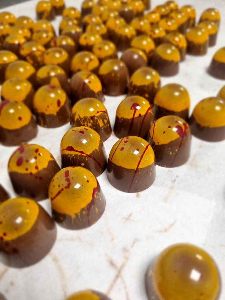 *Set Box of 24 Chocolates